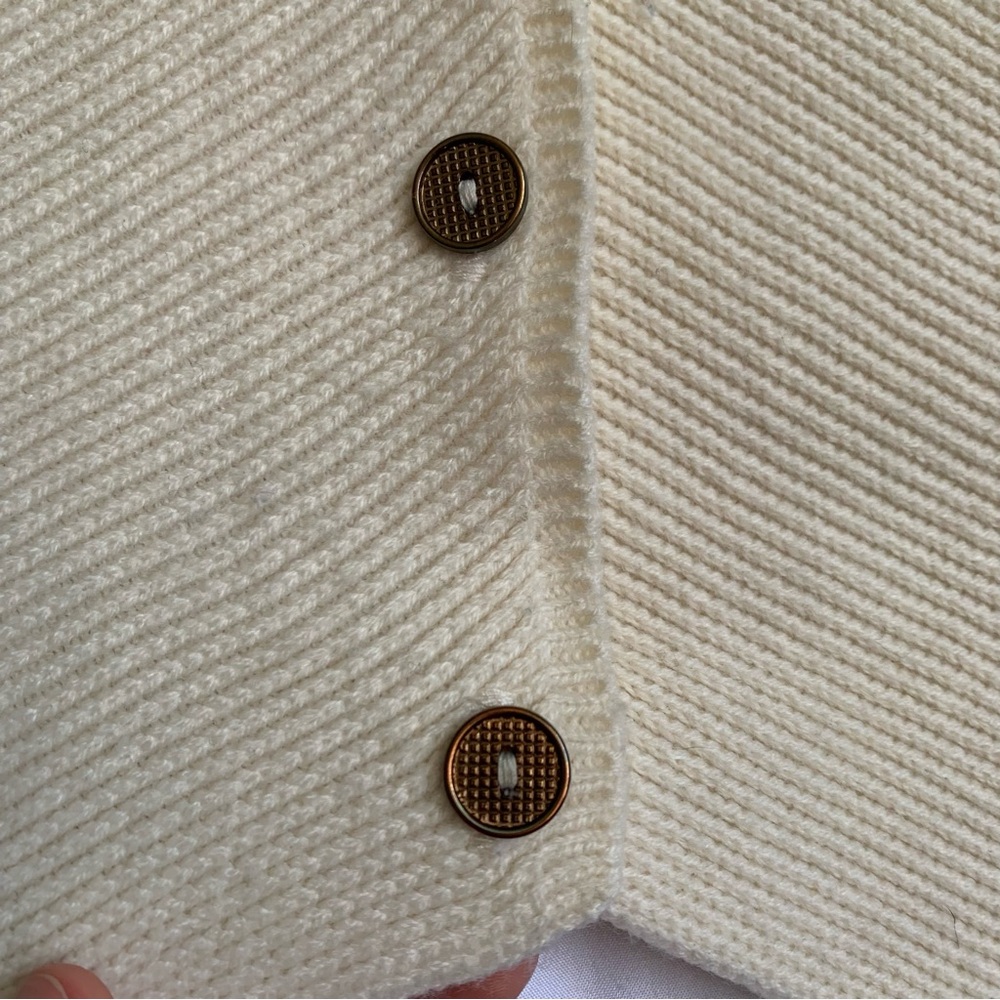 Vintage Knit Vest - Picture 4 of 8